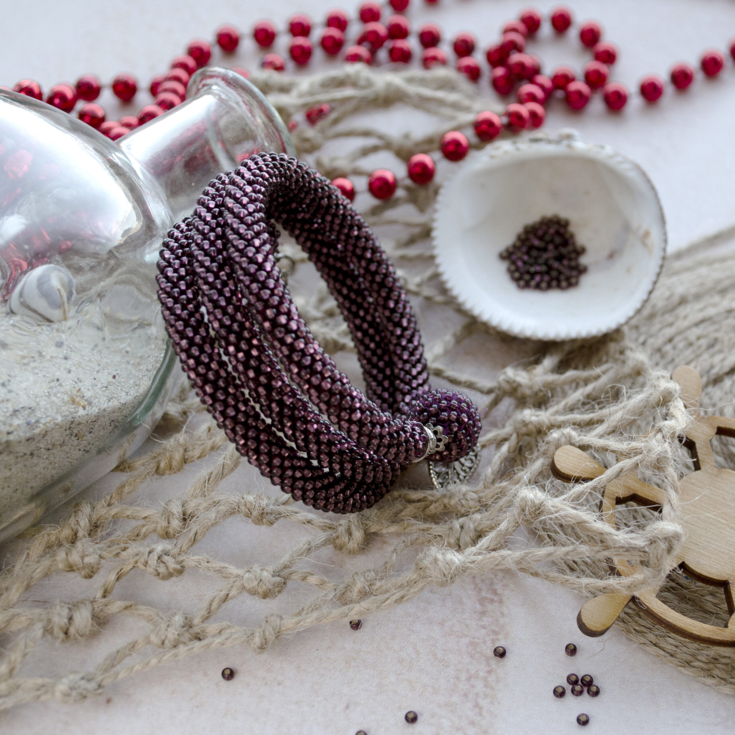 Burgundy 3 Wrap Seed Bead Braselet on Memory Wire - Image 7