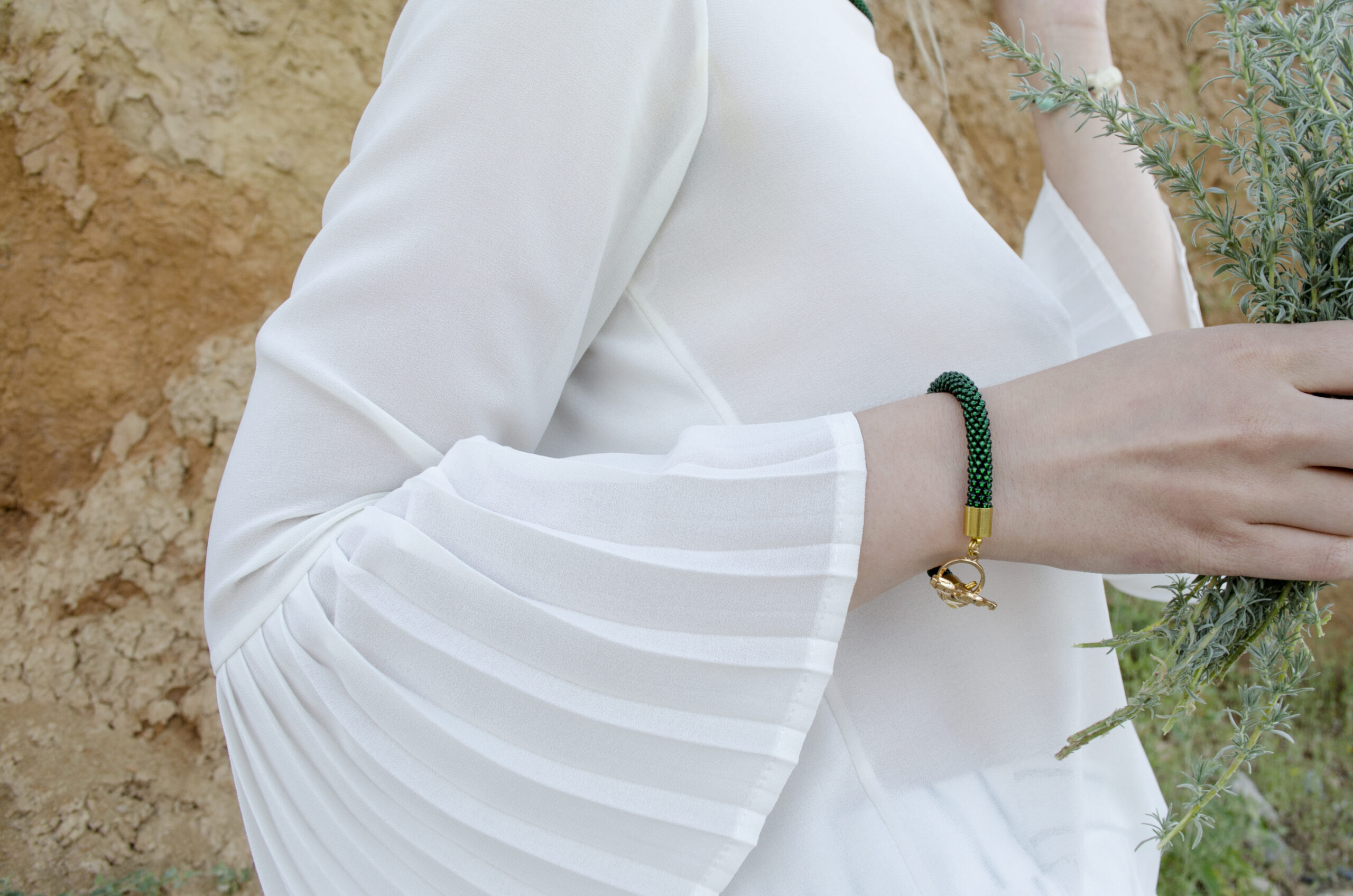 Dark Green Emerald Jewelry Set 2 in 1 Elegant Necklace Crochet Armband Seed Bead Bracelet Unique Handwoven Stylish Minimalist Gift for Woman - Image 4